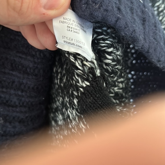 Trina Turk sweater - Picture 5 of 5